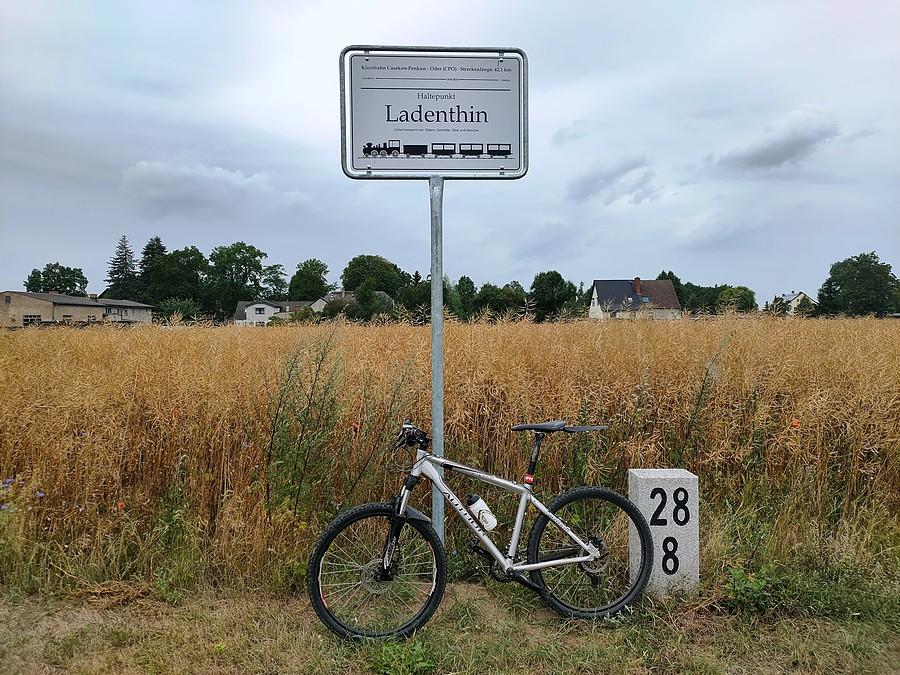 Ladenthin - trasa w szlaku wąskotorówki