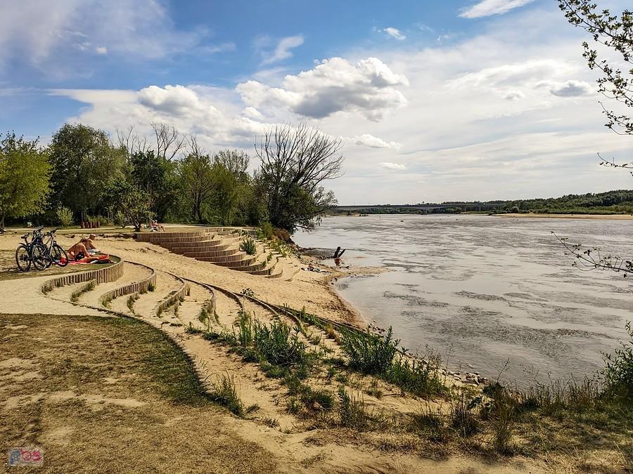 Plaża Romantyczna - Wisła pomarszczona bo nieźle wiało