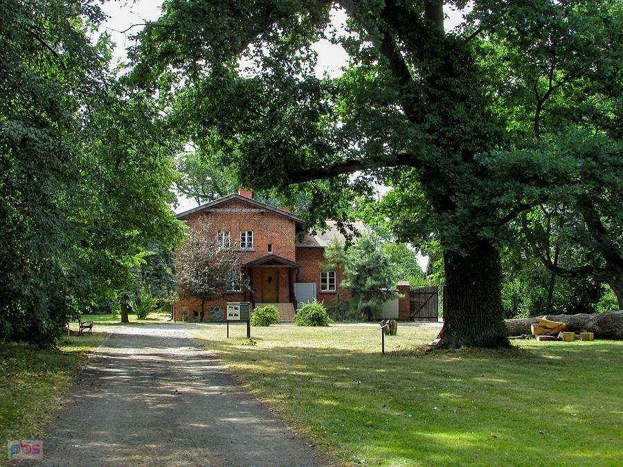 Dobrzyca - dom ogrodnika
