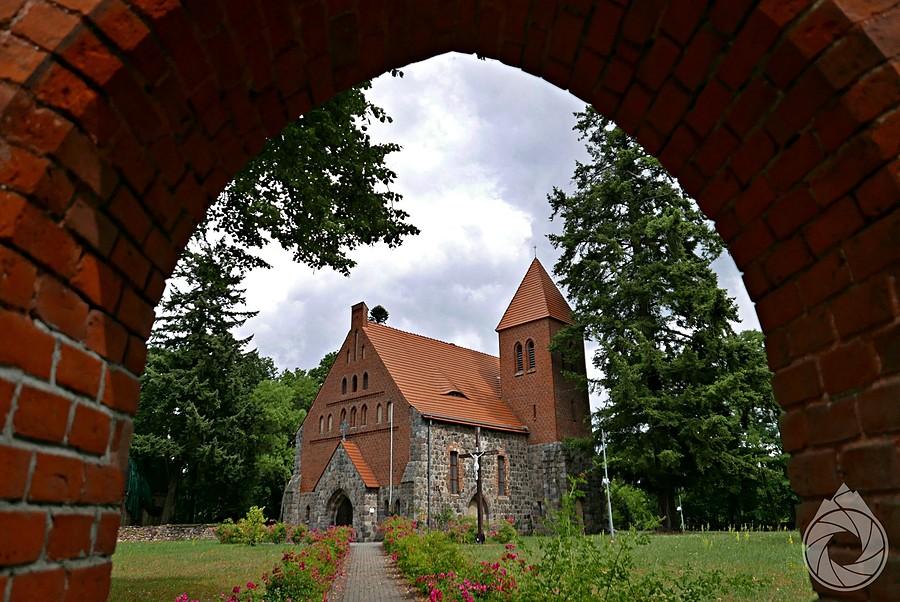 kościółek w Chełmie Dolnym