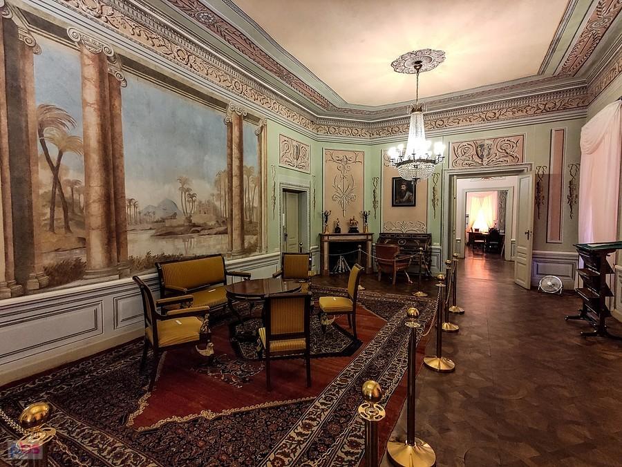 Pałac w Dobrzycy - sala egipska