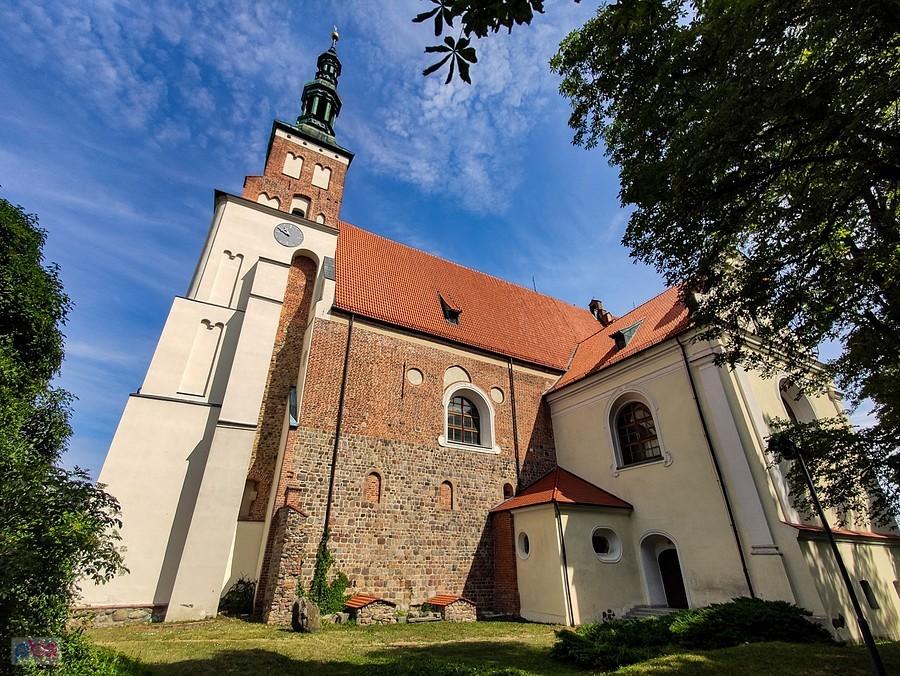 Lubiń - kościół klasztorny pw. Narodzenia Najświętszej Marii Panny
