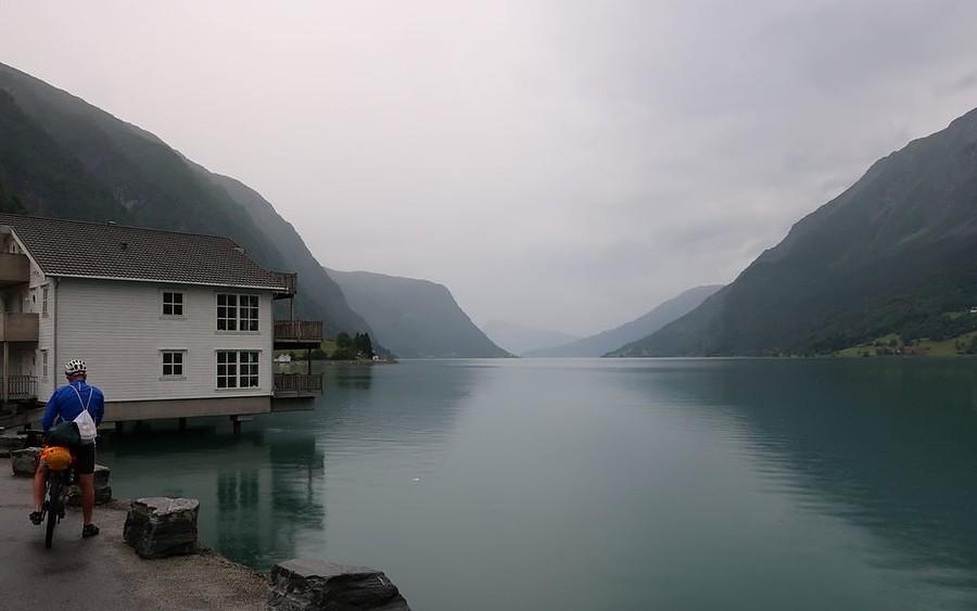 Nad Sognefjordem - najdłuższym fiordem, o długości aż 203km