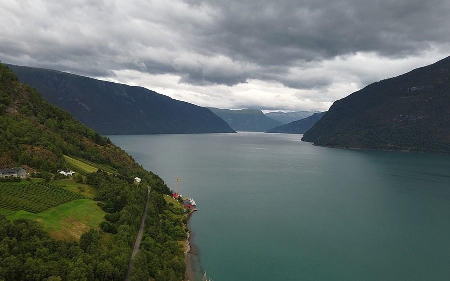 Dronowy widoczek na Sognefjord - faktycznie jest wielki