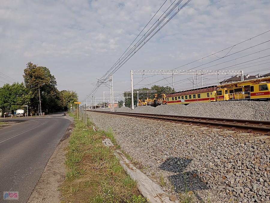 Przebudowa linii kolejowej w Ożarowie dobiega końca