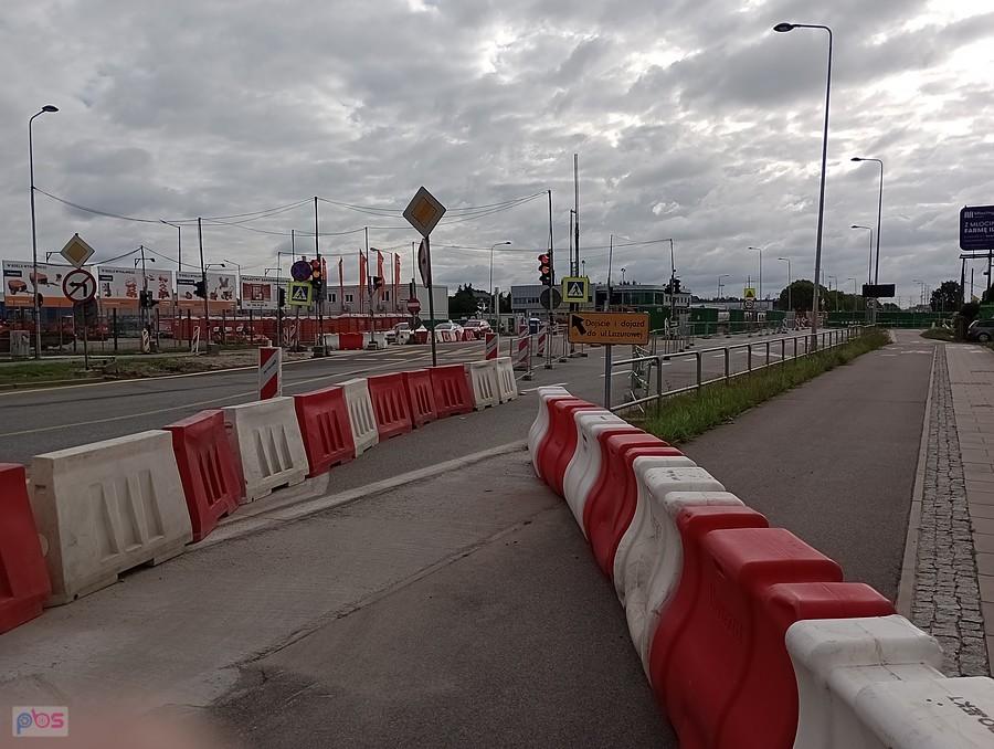 Przejazd dla rowerów i przejście pieszych na Połczyńskiej