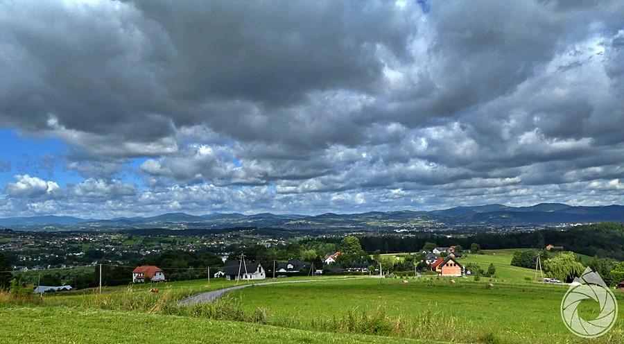 nad Sączem, spojrzenie na Beskid Wyspowy i Gorce