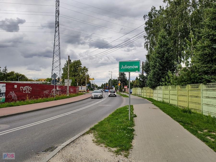 Wjazd do Julianowa, oczywiście ul. Julianowską