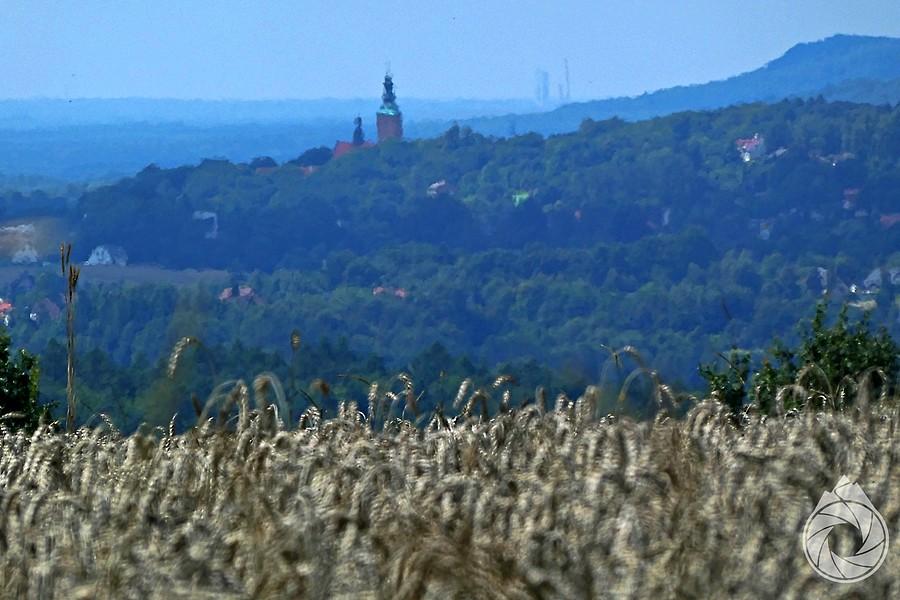 z Wielkiej Góry spojrzenie na Alwernię, a dalej - Ślunsk
