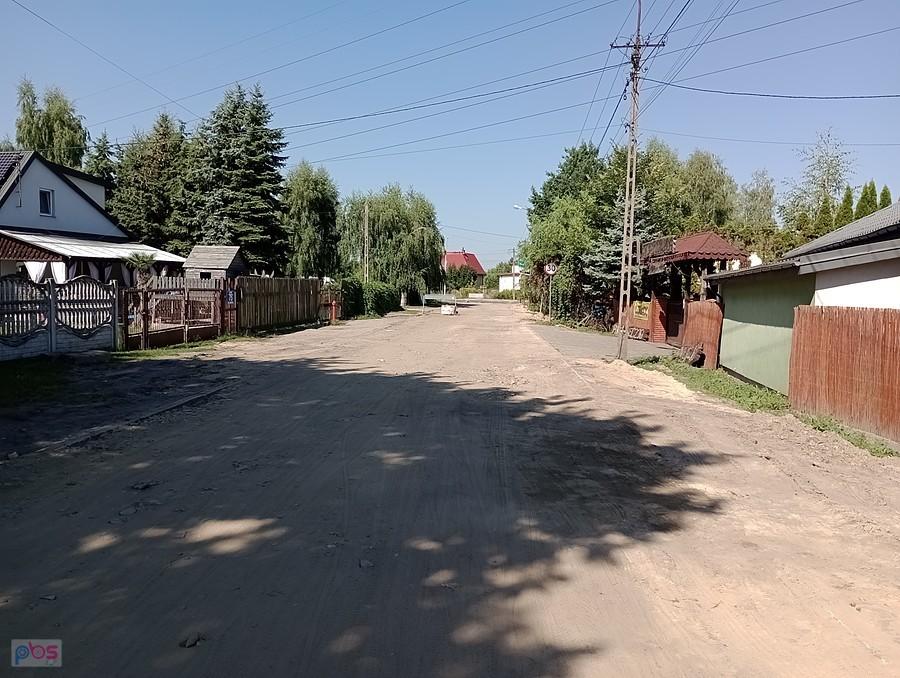 Zdjęta nawierzchnia na Andersa w Janowie