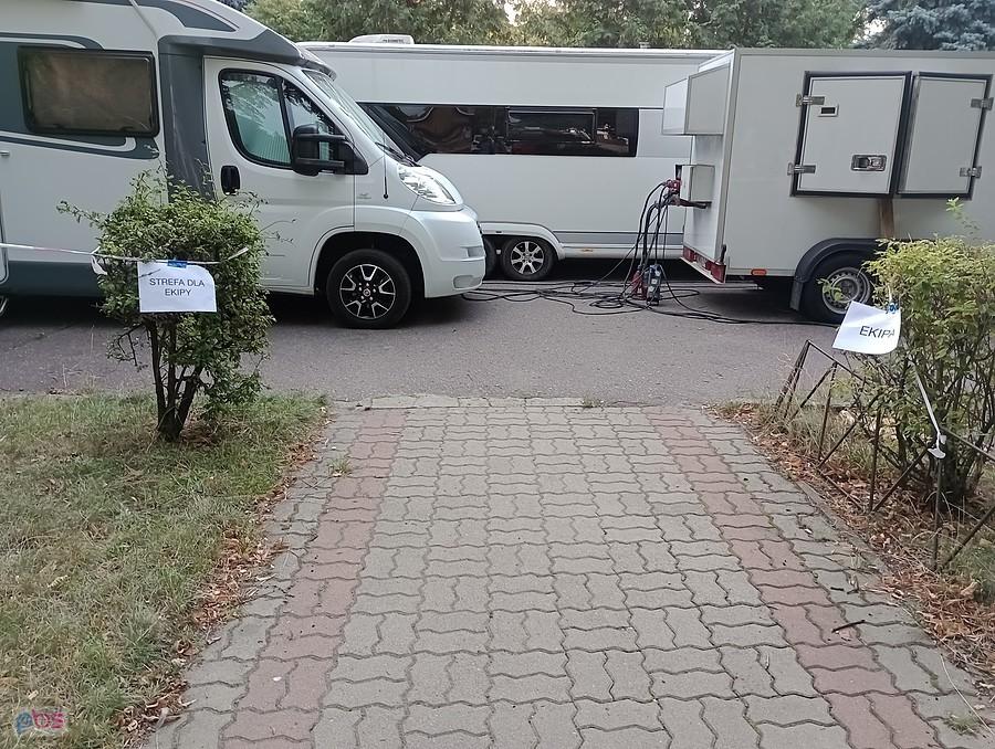 Przy Karuzeli nadal stoi jakaś ekipa