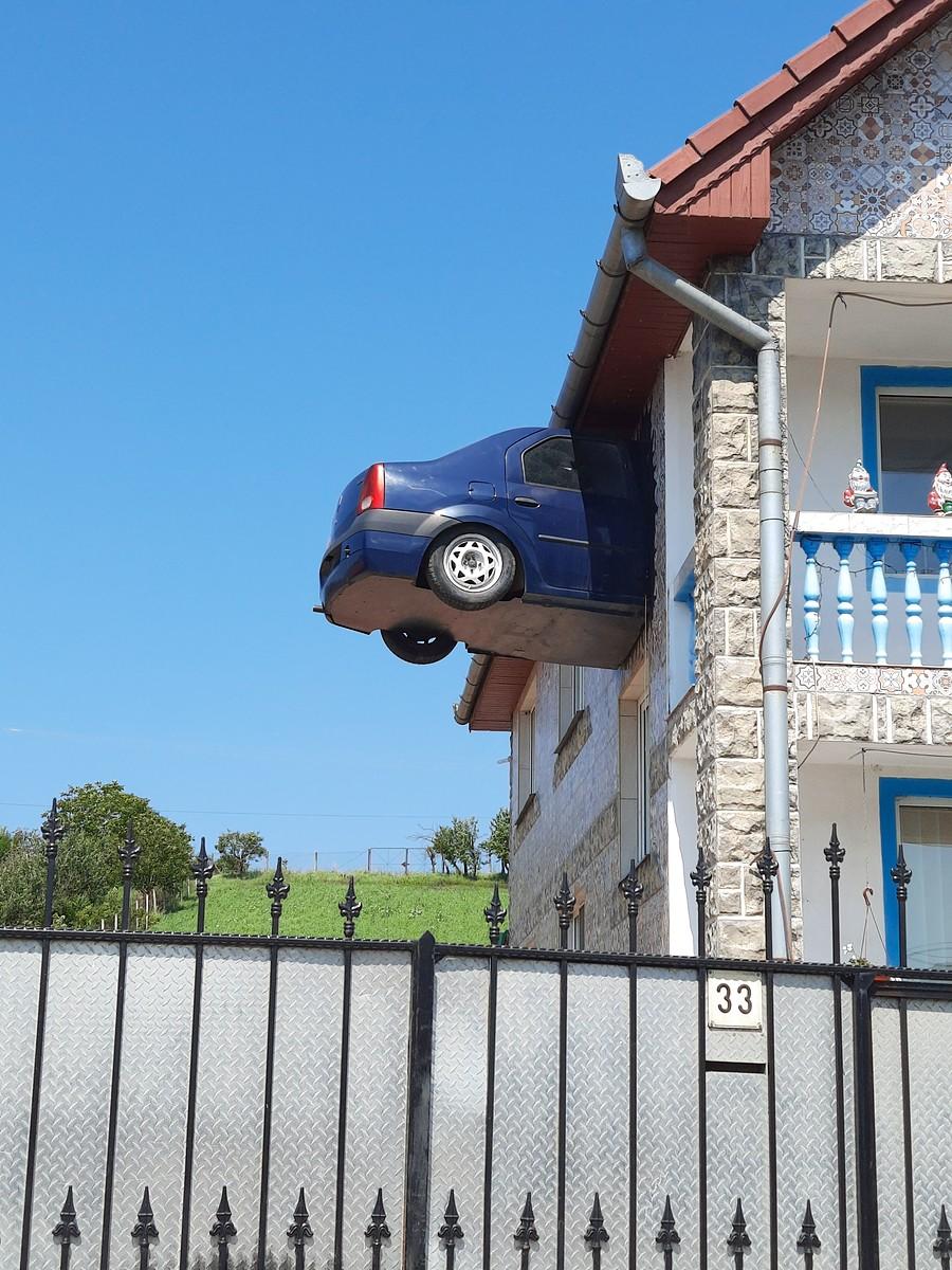 Ciekawa instalacja.