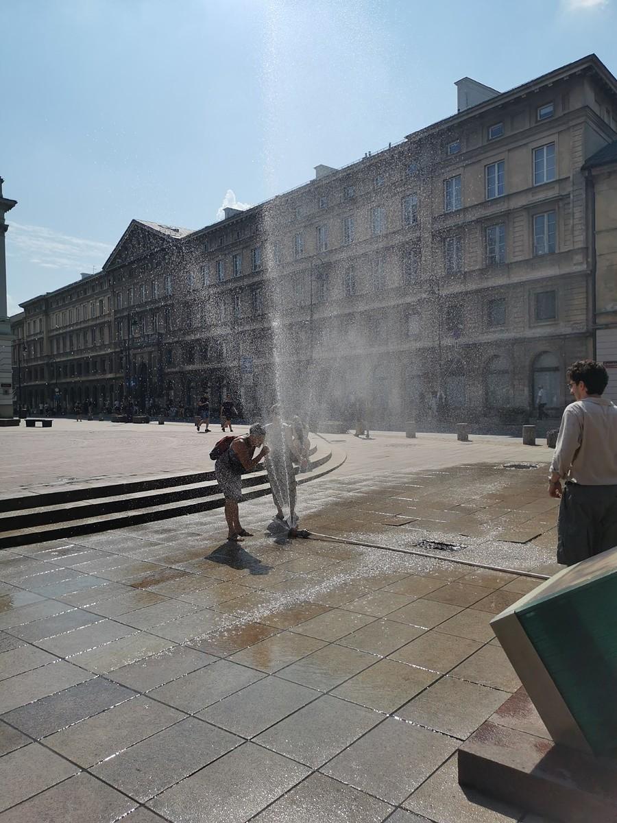 Woda na Krakowskim Przedmieściu