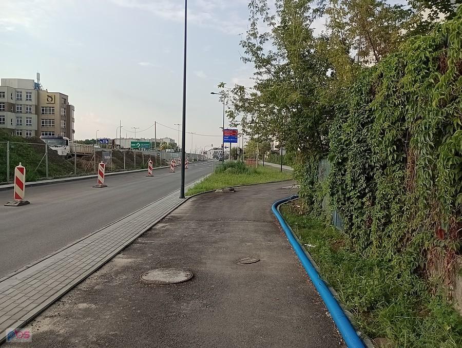 Budowa drugiego pasa Lazurowej. Ddr też w budowie