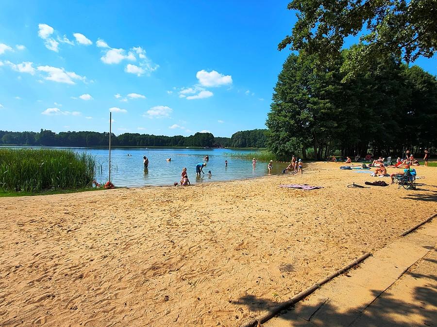 Gościm - plaża nad Jeziorem Solecko