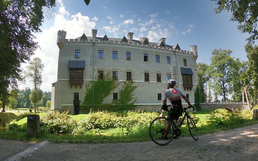Przy Zamku w Karpnikach