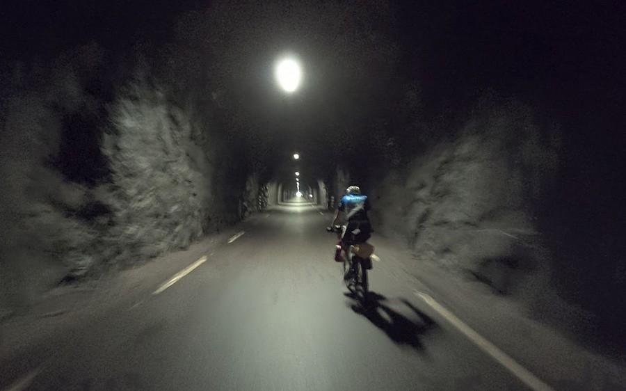 Im częściej kręcimy tunelami, tym bardziej poznajemy klimat panujący w środku