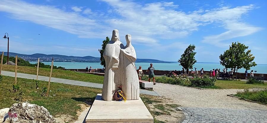 Tihany - widok na Balaton i Balatonfured