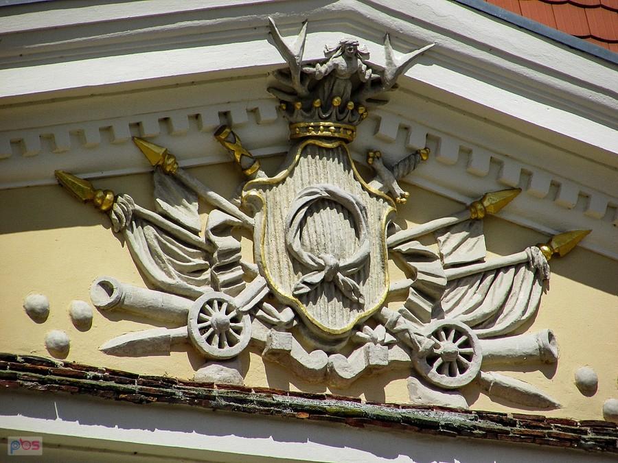 Kartusz herbowy Raczyńskich - Nałęcz