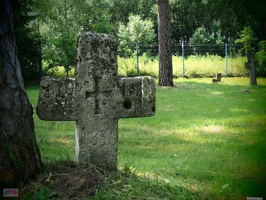 Krzyż przy cerkwi