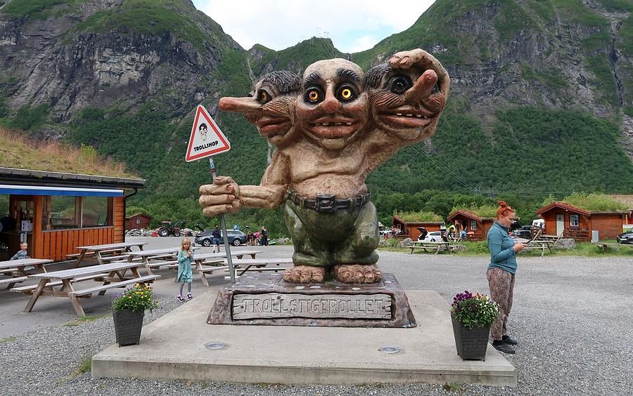 Trójgłowy Troll