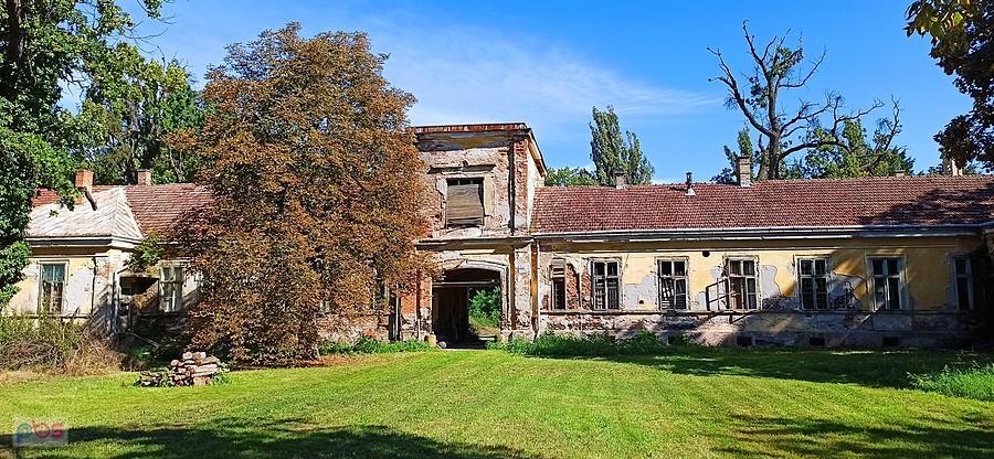 Pałac rodziny Wenckheim w Gerli. Jeden z siedemnastu w tym rejonie