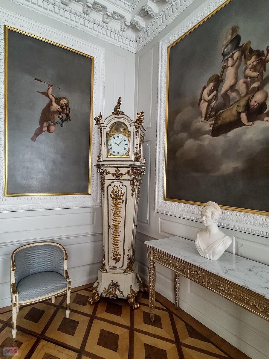 Pałac w Rogalinie - salon amorków