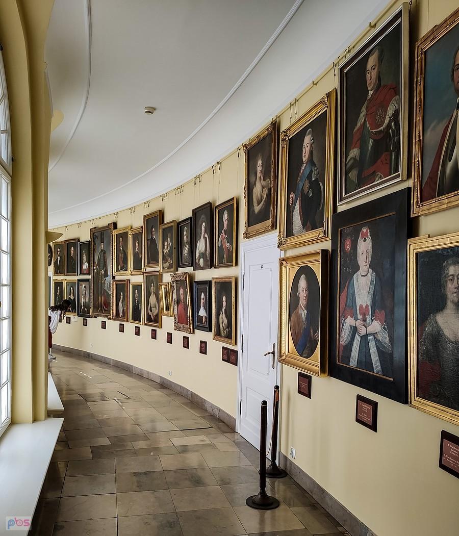 Pałac w Rogalinie - galeria antenatów