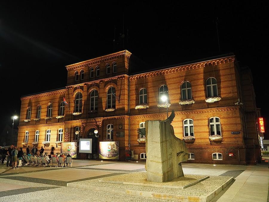 Rzepiński ratusz i wydarzenie Rzepin Nocą