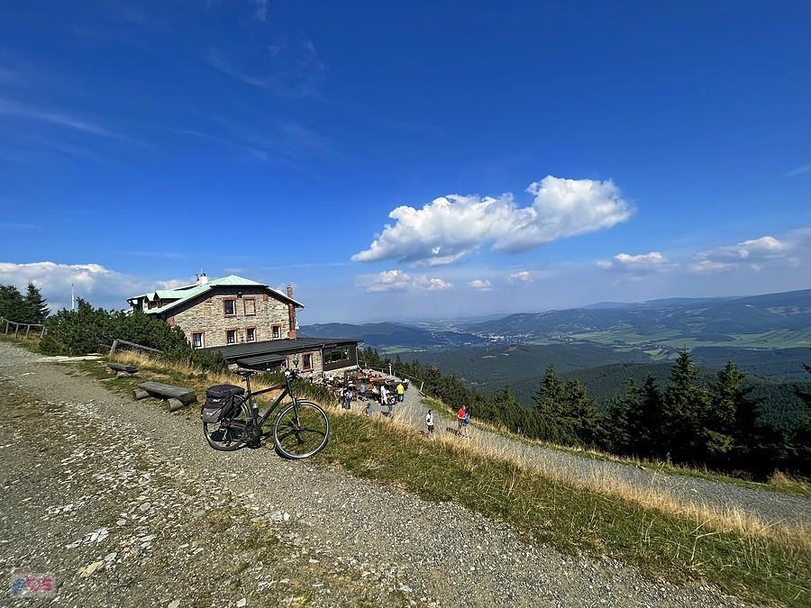 Schronisko na Seraku