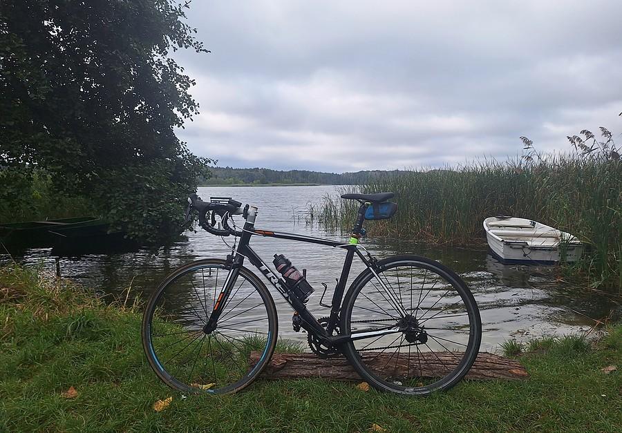 Nadjeziorna rowerówka