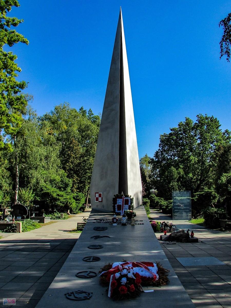 Chwała Lotnikom Polskim