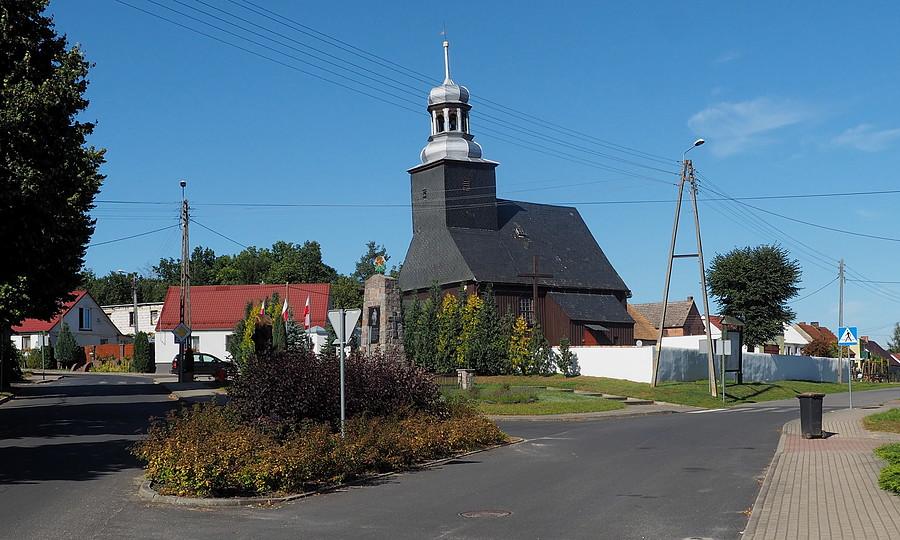 Drewniany kościół z XVII wieku w Nowej Wiosce