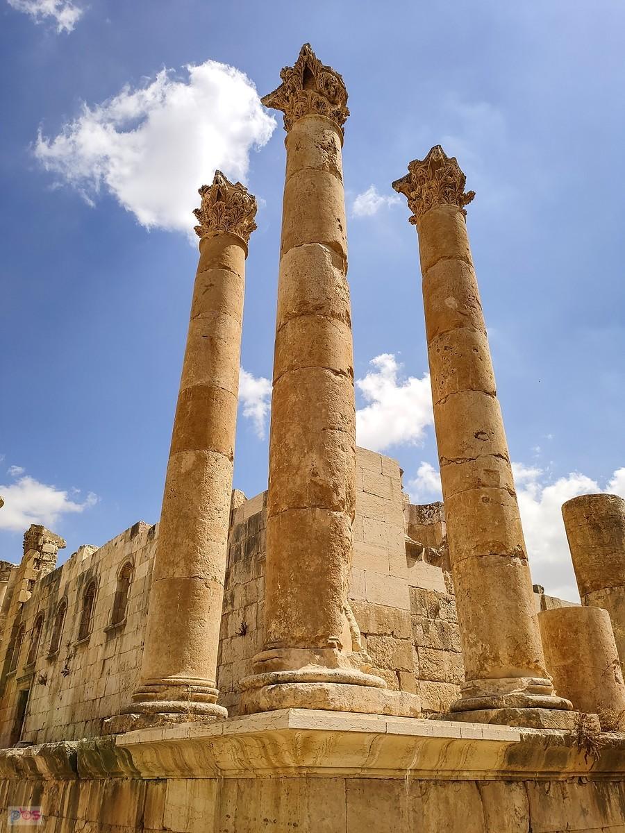 Jerash - świątynia Zeusa