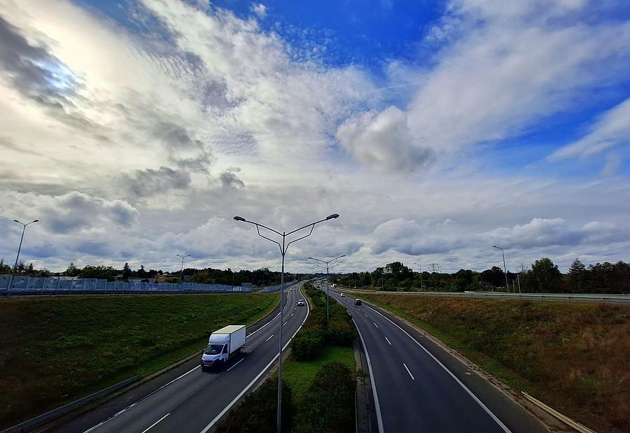 Widok z wiaduktu nad Głogowską w Poznaniu
