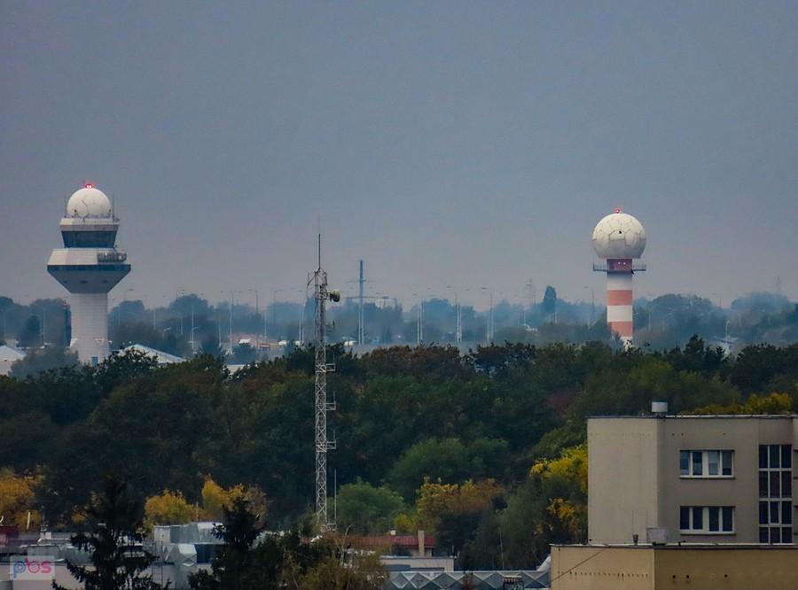 Wieża kontroli lotów i radar