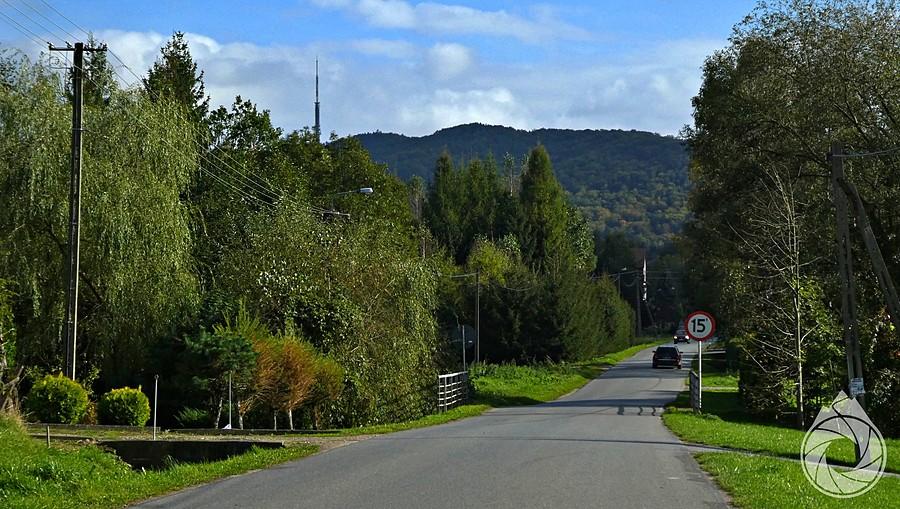 Scha Góra z wbitym weń przekaźnikiem