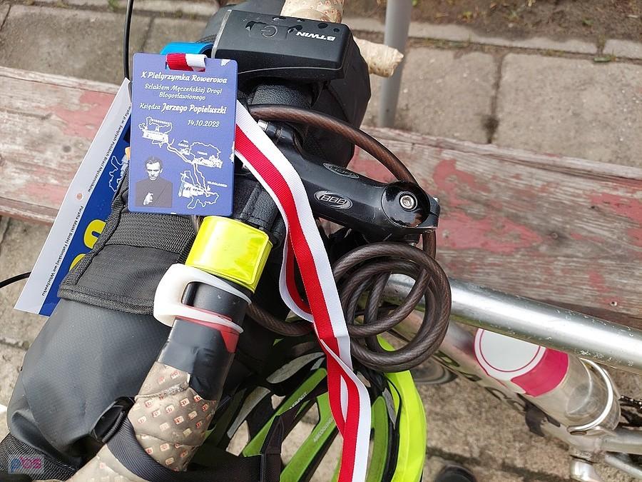 Na pamiątkę pozostał medal oraz koszulka i przede wszystkim wspomnienia. Ciepłe wspomnienia pomimo przemoknięcia na deszczu.