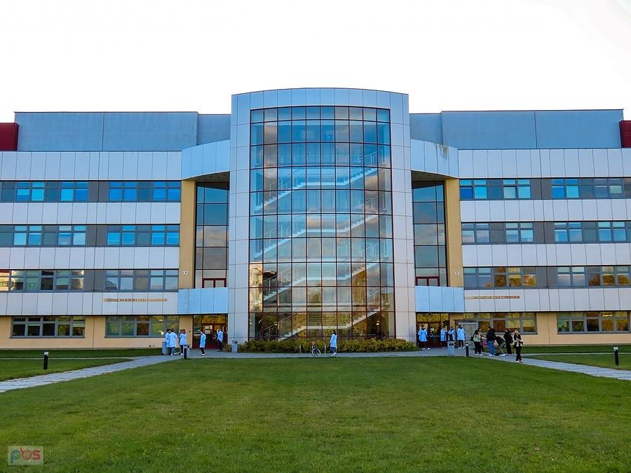Studenci biotechnologii wyskoczyli na fajeczkę