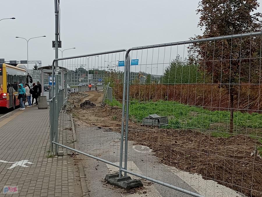 Rozebrali ddr i babrzą się teraz z robotą już kilka miesięcy, a końca nie widać