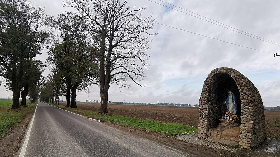 Kapliczka w Lesznie