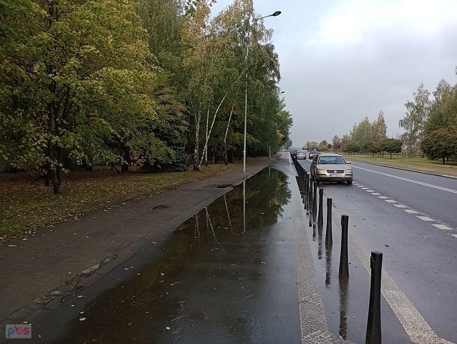 Kałuża jest, ale i tak mała jak na wczorajsze opady