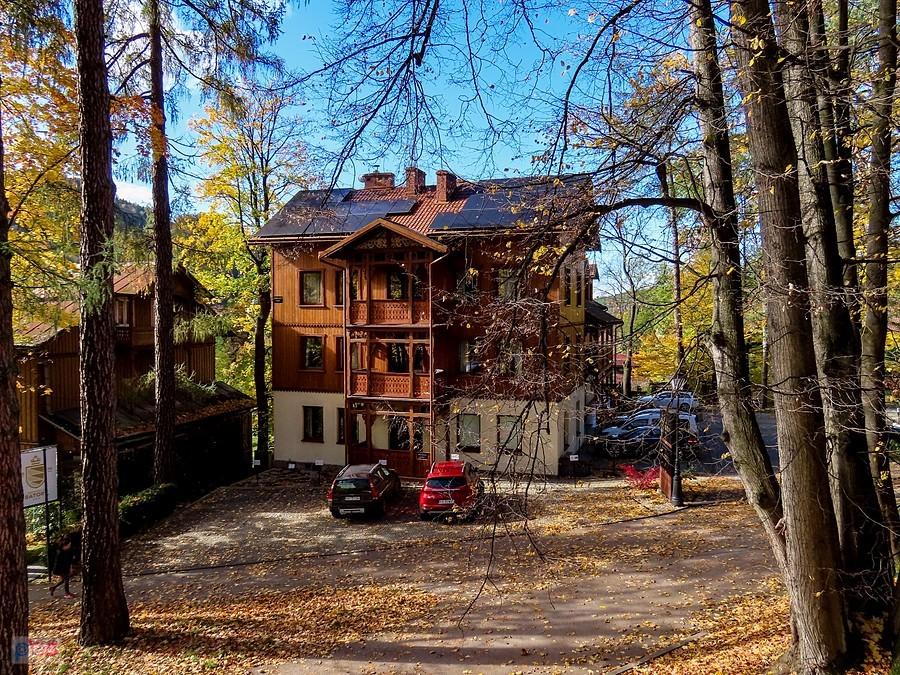 Hotel Batory powstał w miejscu nieistniejącej willi Batory