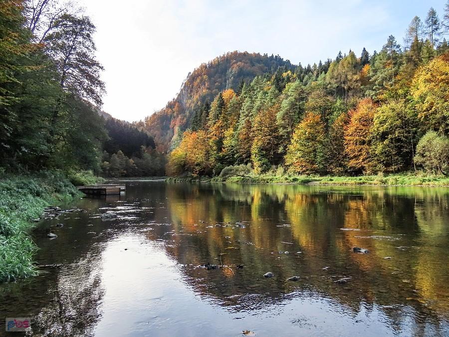 Dunajec przy Hukowej Skale, w głębi Sokolica