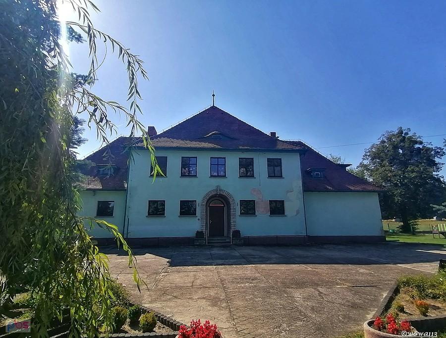Stara szkoła w Gąsiorowicach