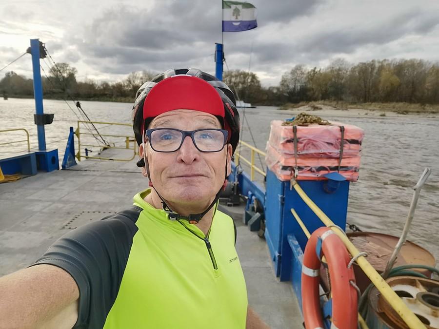 Selfie na promie rzecznym