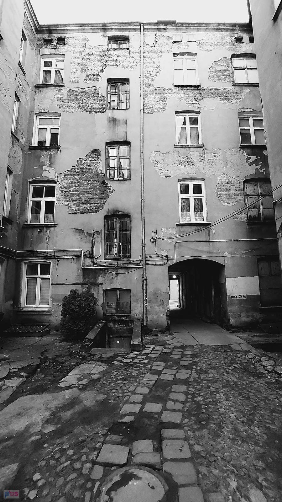 Podwórko - Gdańska 123
