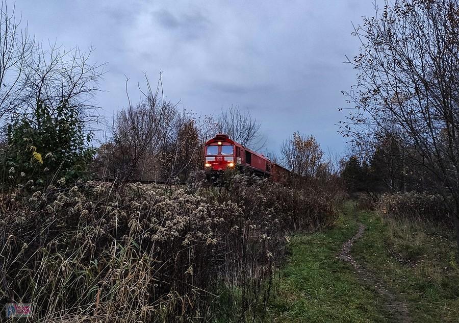 Wieczorna Deutsche Bahn ciągnie wagony z EC Siekierki