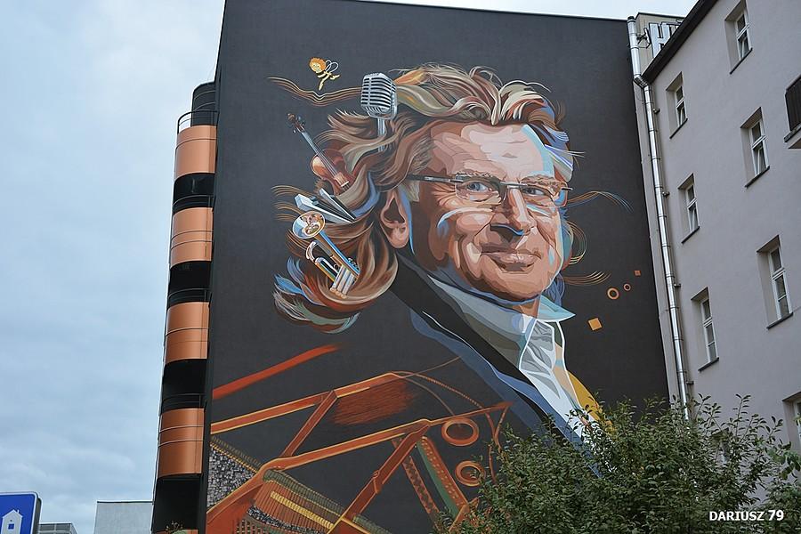 Katowice - Mural Zbigniewa Wodeckiego