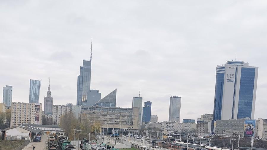 Panorama z kładki nad torami